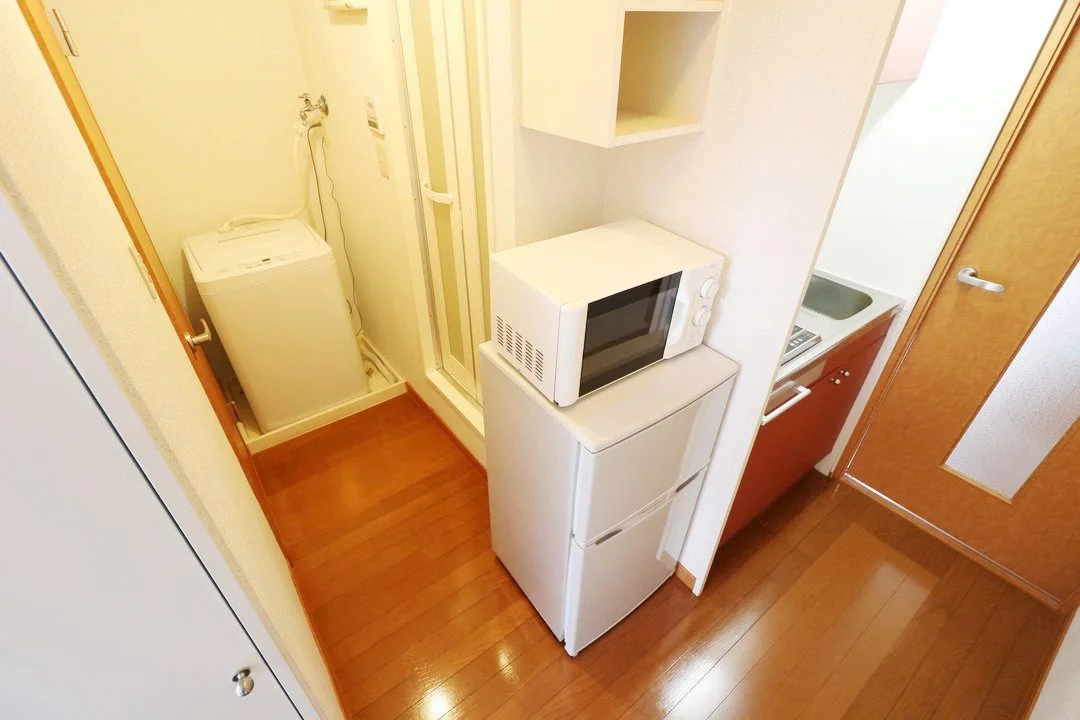 大型家具家電付きにより初めての一人暮らしの方も安心！