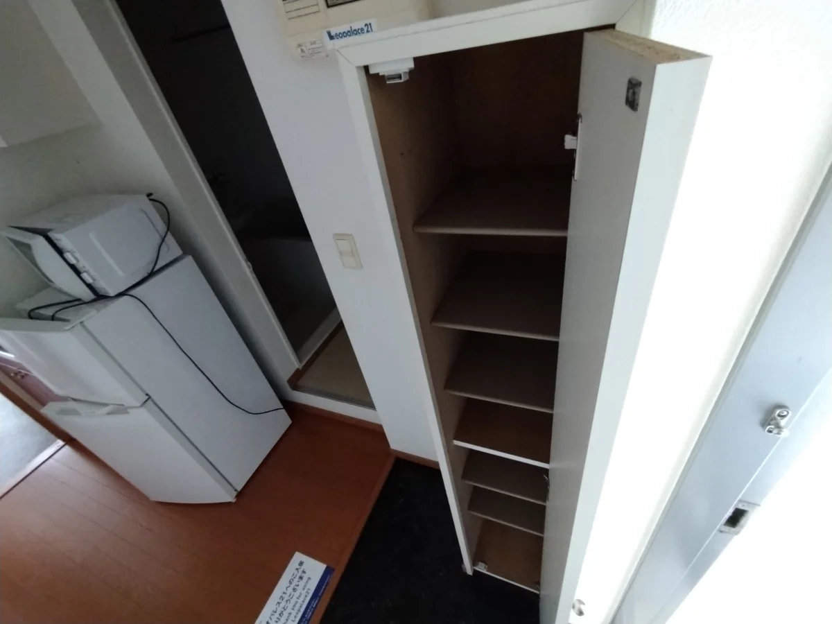 シューズボックス