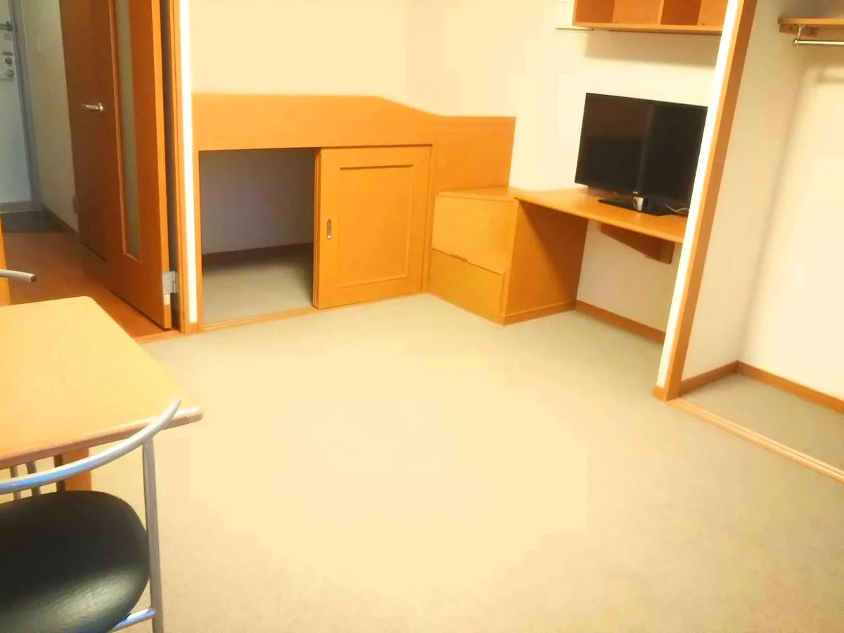 1Fフローリング、2Fは絨毯になります。