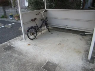 屋根付き駐輪場