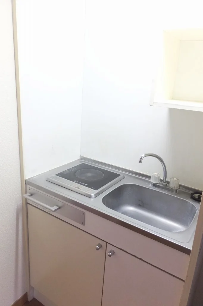 電気コンロ設置済み。
