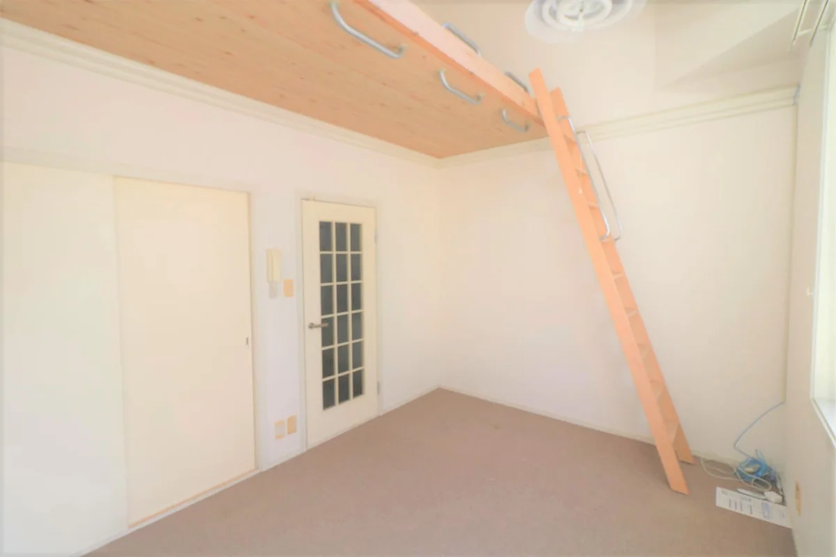 （※一部の号室で家具家電なし）１Ｆフローリング仕様・２Ｆ絨毯仕様