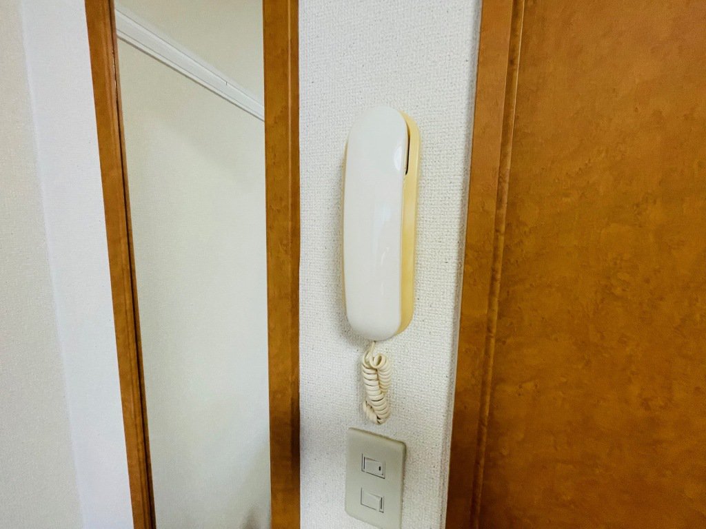 インターフォン