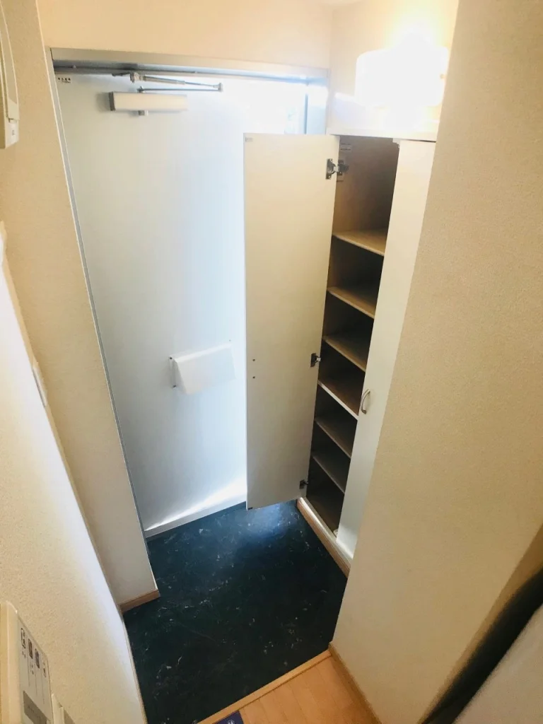 シューズボックス