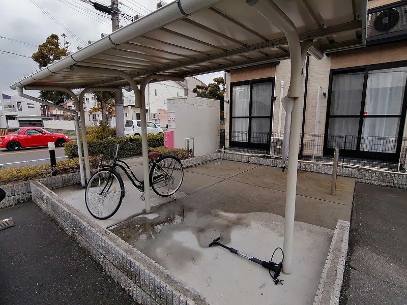 駐輪場。