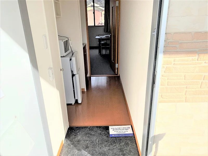 シューズボックスあり。