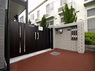 オートロック完備