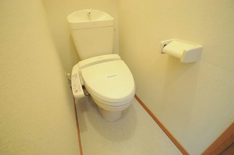 温水洗浄便座完備！