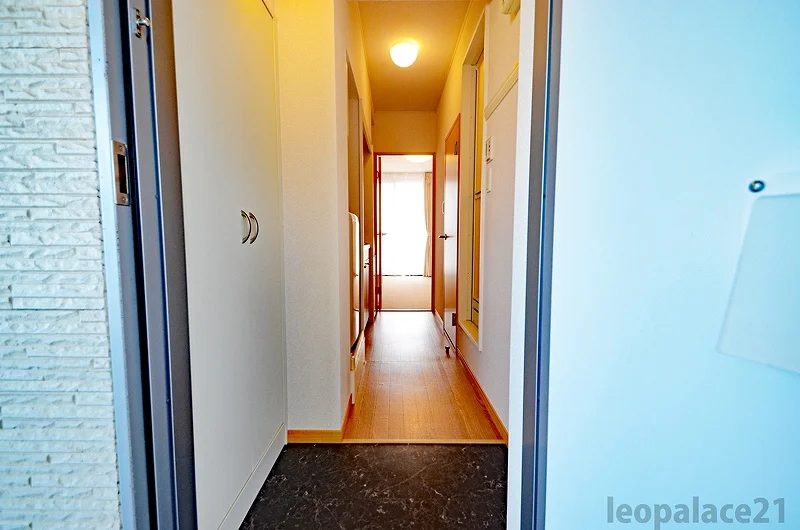 実際のお部屋と異なる場合がございます。