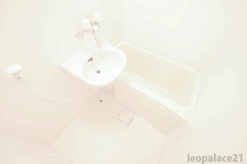 設備仕様は号室により異なる為、現況を優先します。