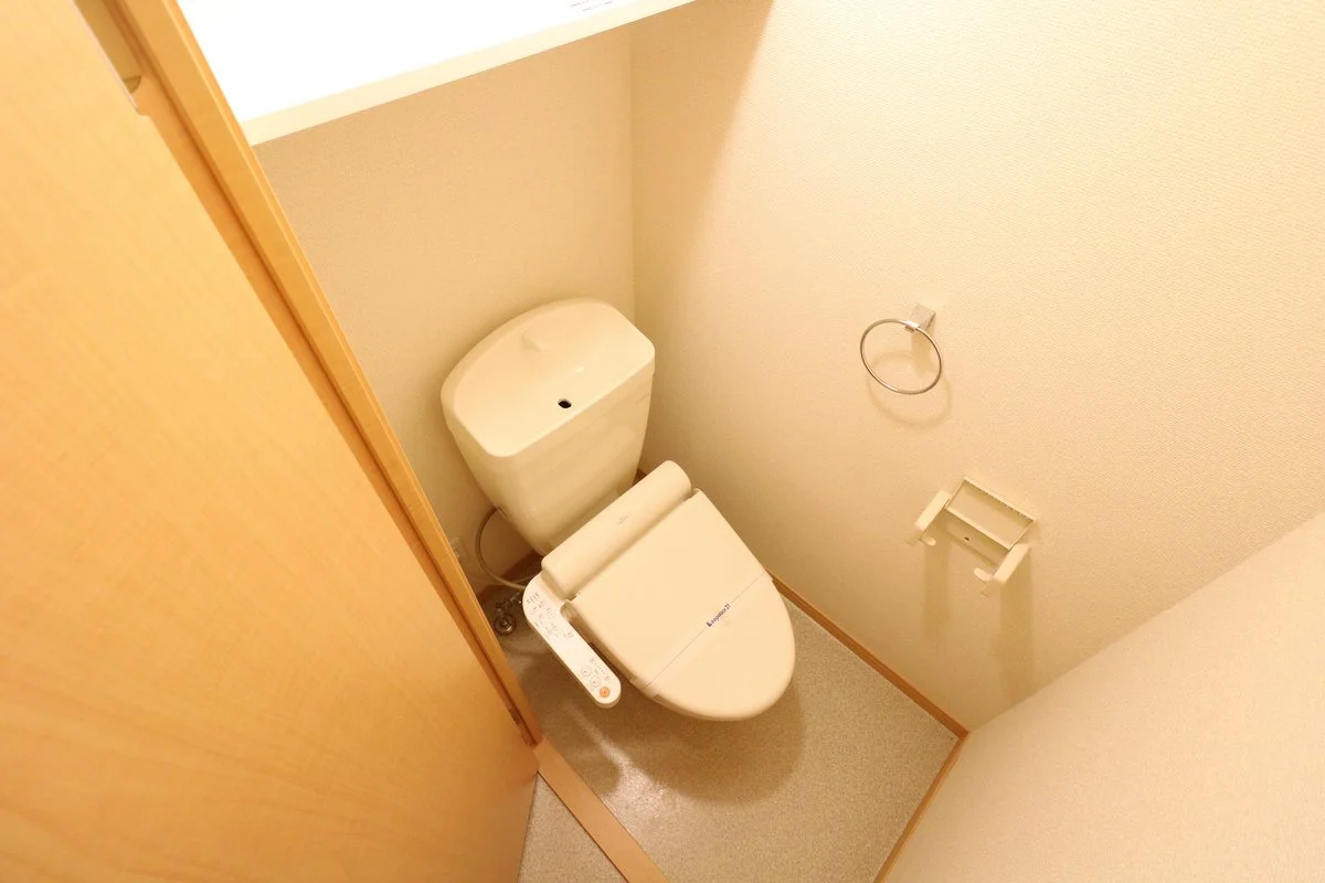 トイレは温水便座つき（※画像は代表例です）