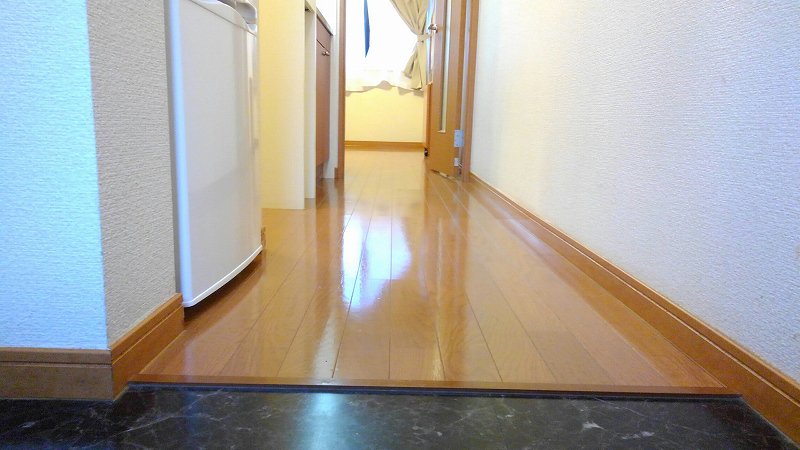 玄関1階