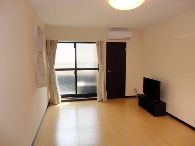 1Ｆはフローリング、2Ｆは絨毯仕様