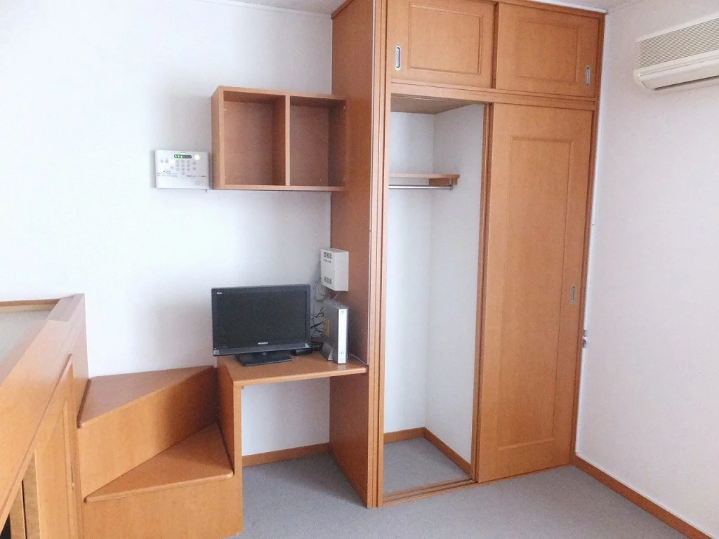 収納が多いお部屋です。