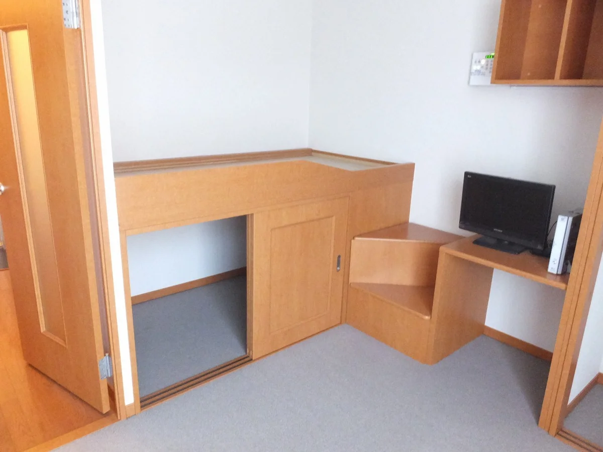 1階はフローリング、2階はじゅうたんです。