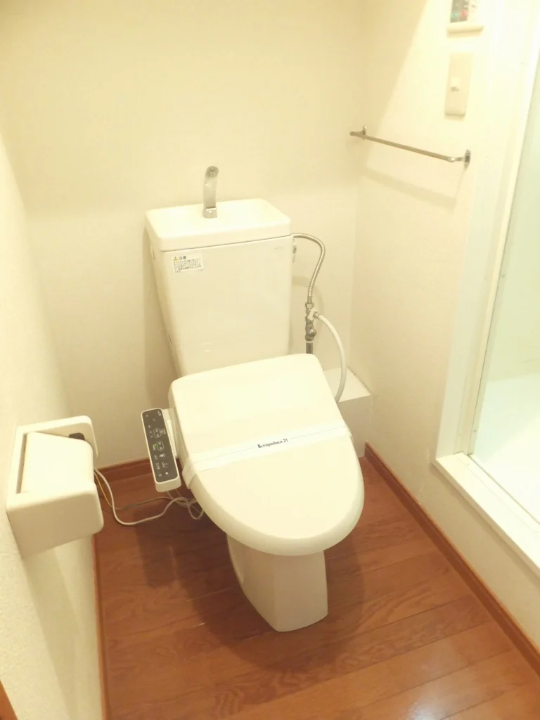 温水洗浄便座設置済み