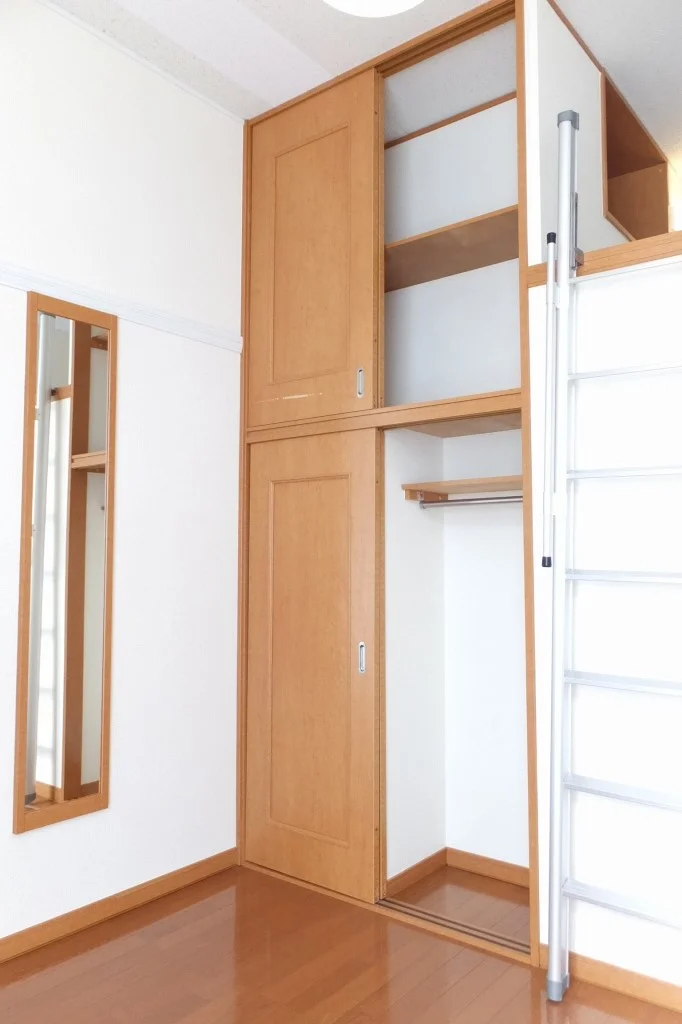 1階はフローリング、2階はじゅうたんです。