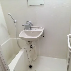 浴室換気乾燥機付きです♪