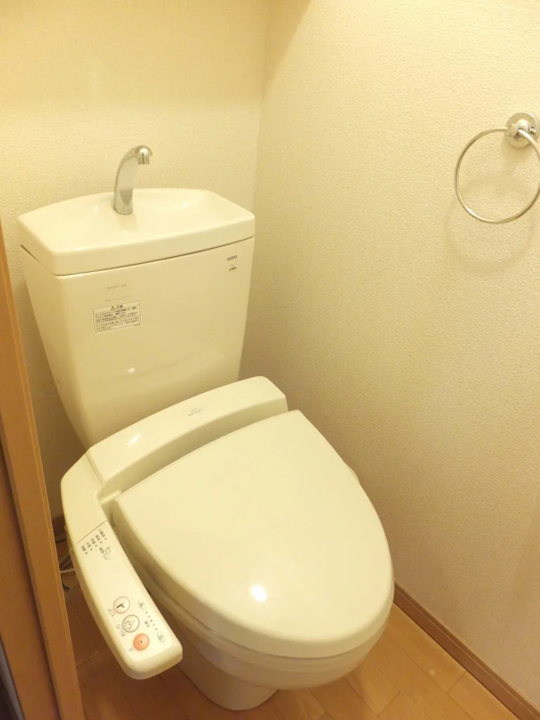温水洗浄便座設置済み