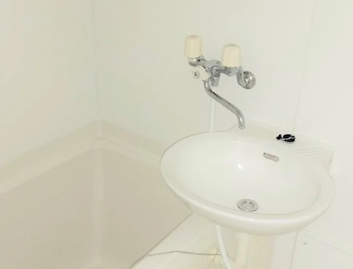 設備・使用は号室により異なる為、現況を優先致します。