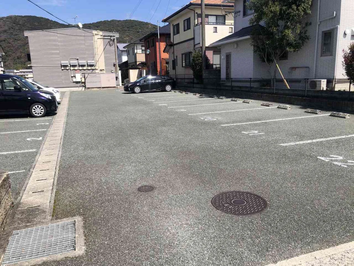 写真と現状が異なる場合は現状を優先します。