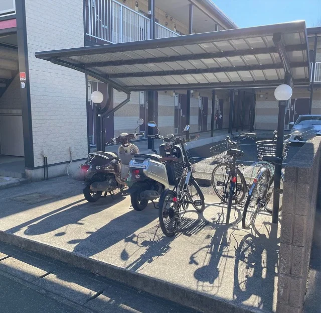 屋根付き駐輪場