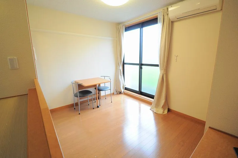 ※同タイプのお部屋の写真です