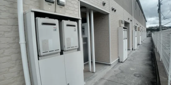 共用部分は清掃業者が清掃しています。