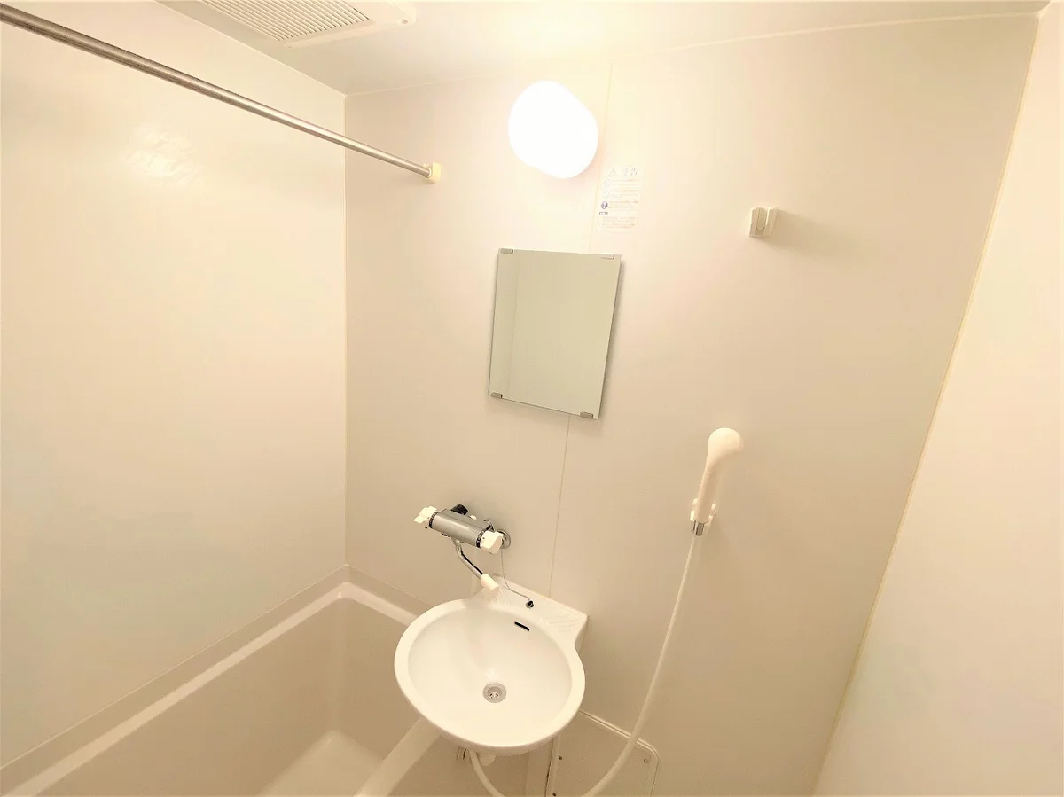 設備・使用は号室により異なる為、現況を優先致します。