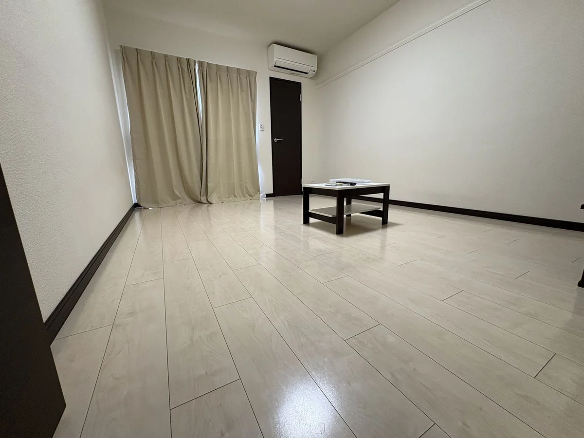 実際のお部屋と異なる場合がございます。