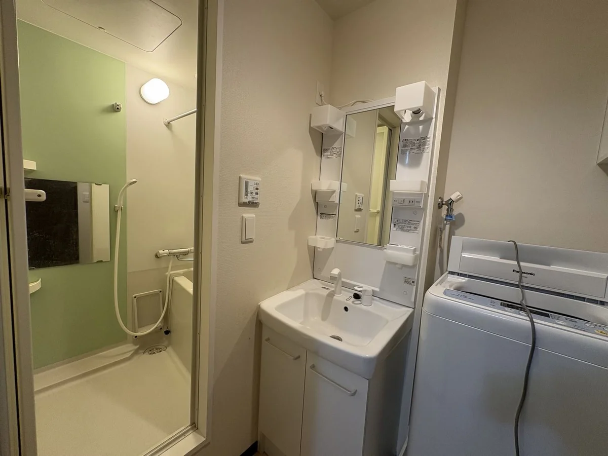 実際のお部屋と異なる場合がございます。