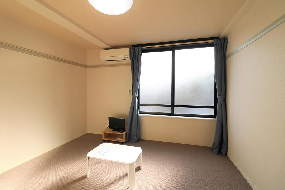 大型家具家電付きにより初めての一人暮らしの方も安心！