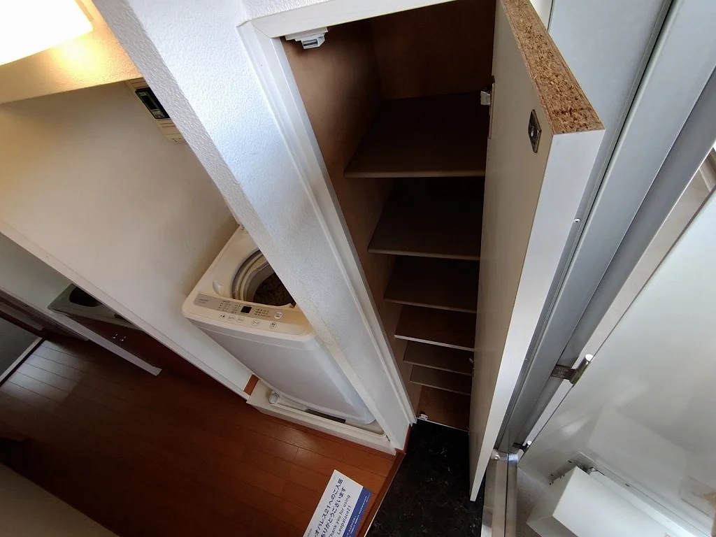 シューズボックス