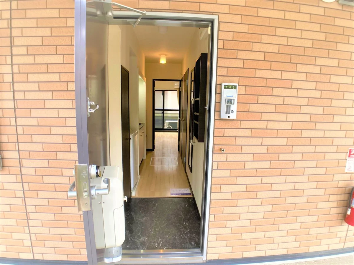 設備・使用は号室により異なる為、現況を優先致します。