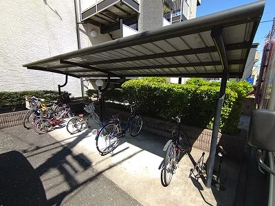 駐輪場　原付＆自転車のみ駐輪可能