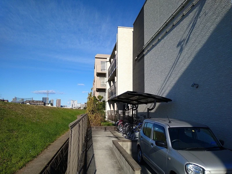 駐輪場　原付＆自転車のみ駐輪可能