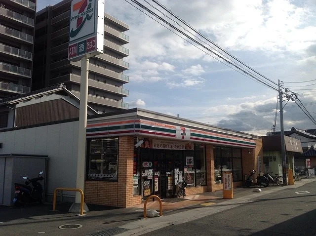 コンビニまで約220m （徒歩約3分）