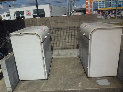ダストボックス