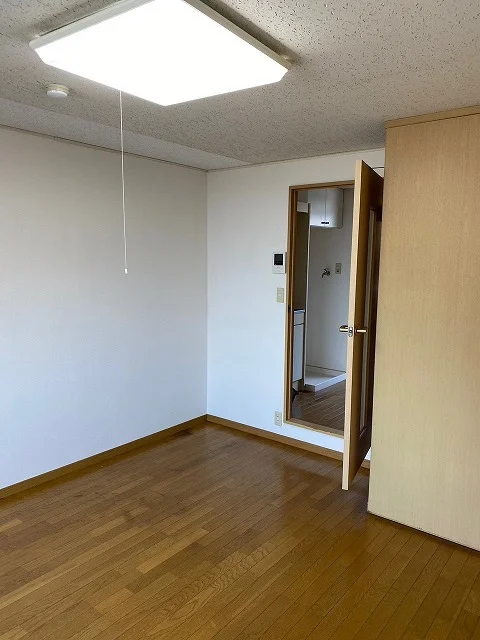 現状優先となります。