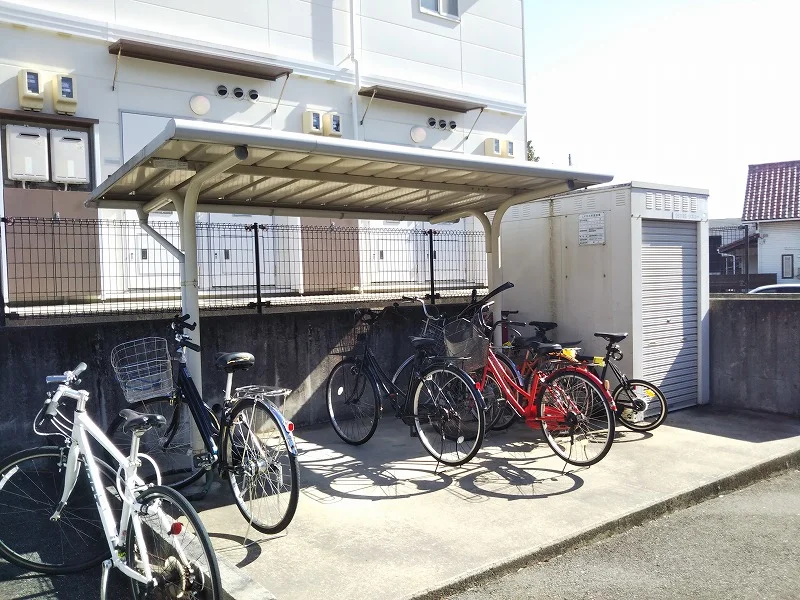 屋根付き駐輪場