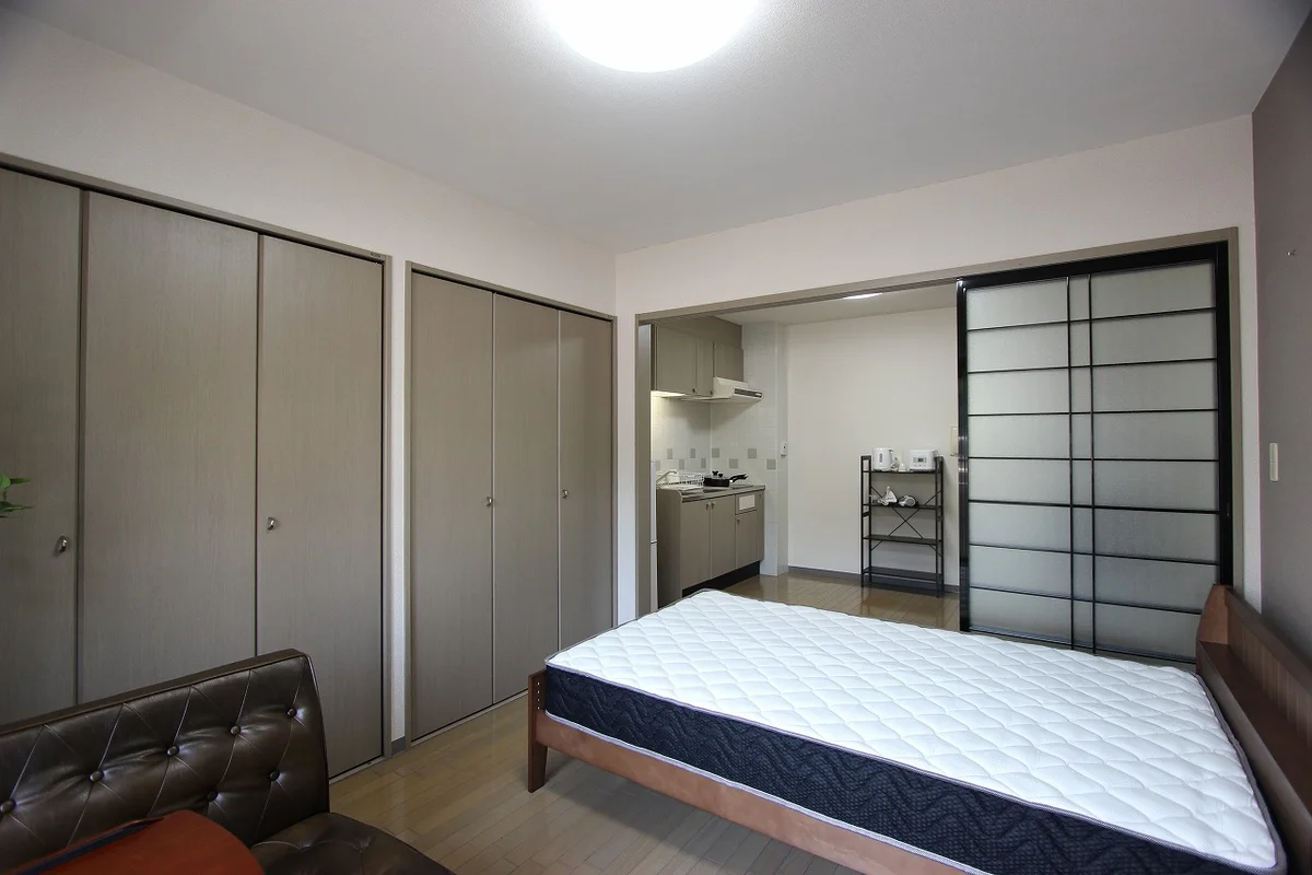 ※炊飯器・鍋フライパン・掃除機・アイロン・空気清浄機・HDD・ブルーレイレコーダーは現在設置しておりません。