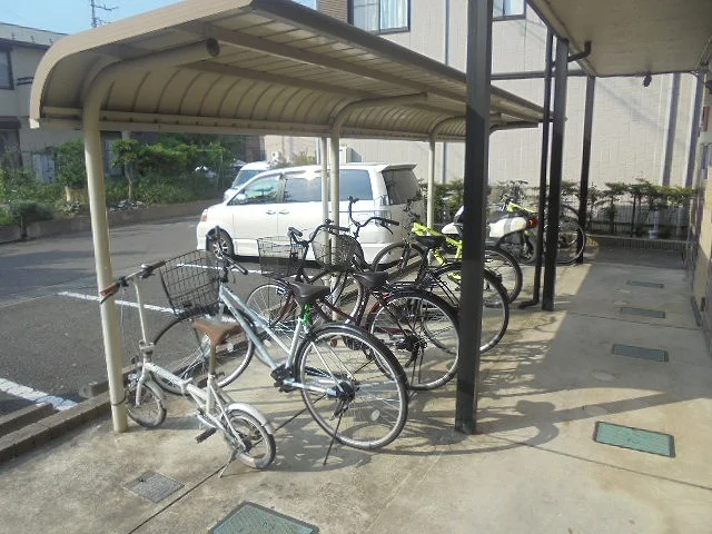 屋根付き駐輪場