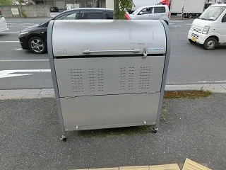 ごみ置き場