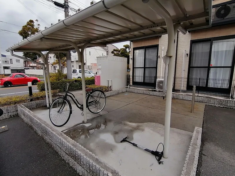 駐輪場。