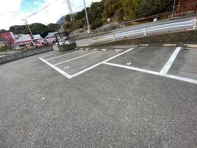 設備・仕様は号室により異なる為、現況を優先致します。