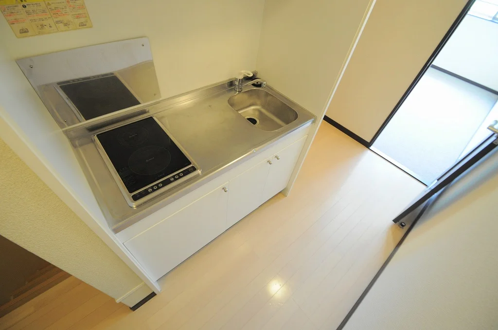 同シリーズの類似となります。現況を優先致します。