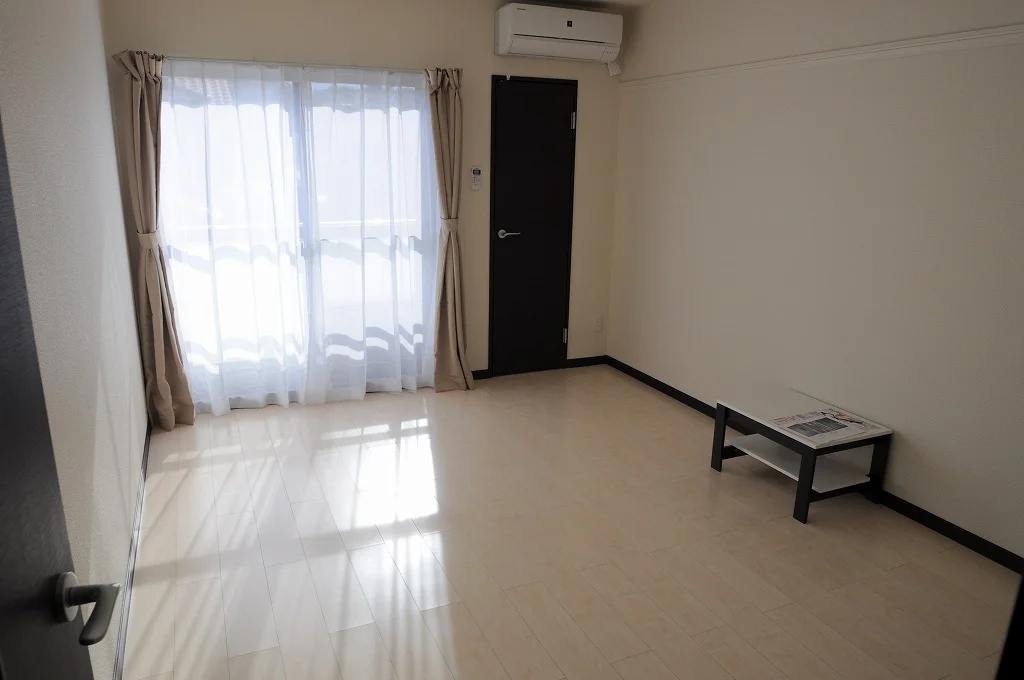 実際のお部屋と異なる場合がございます。