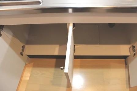 キッチン下収納あります。