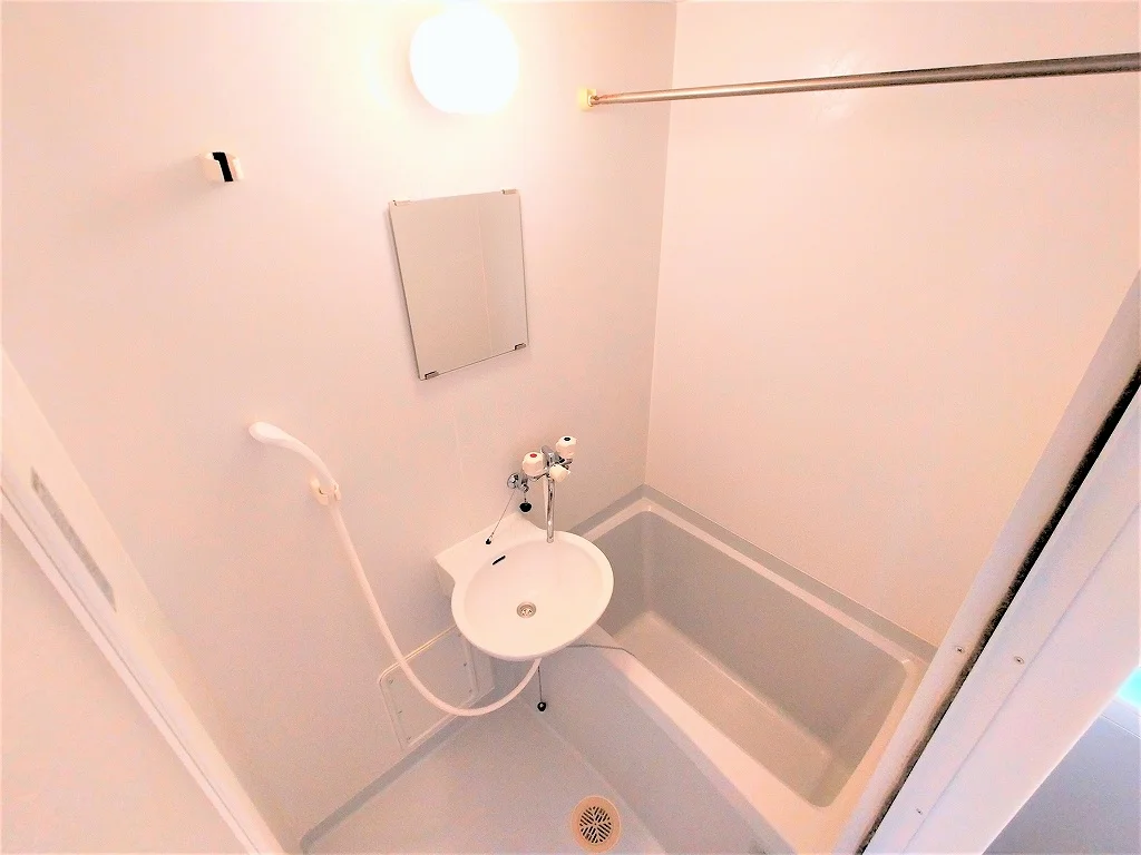 設備・使用は号室により異なる為、現況を優先致します。