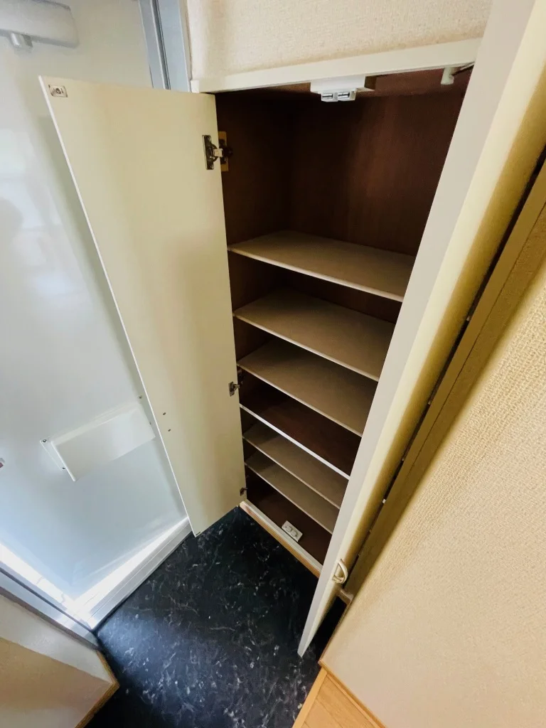 シューズボックス